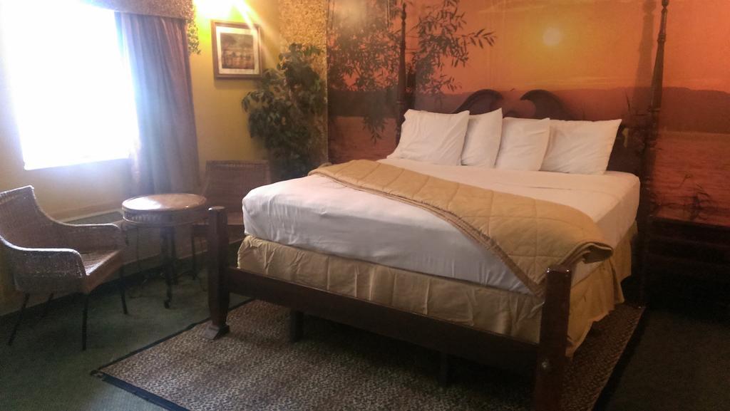 Naugatuck Motor Lodge Room photo