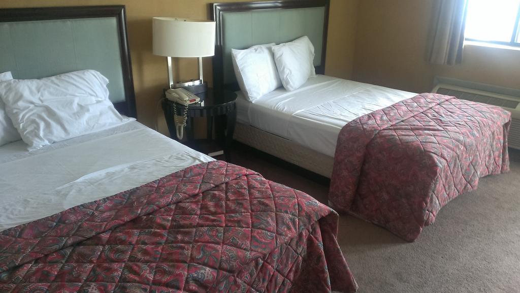 Naugatuck Motor Lodge Room photo